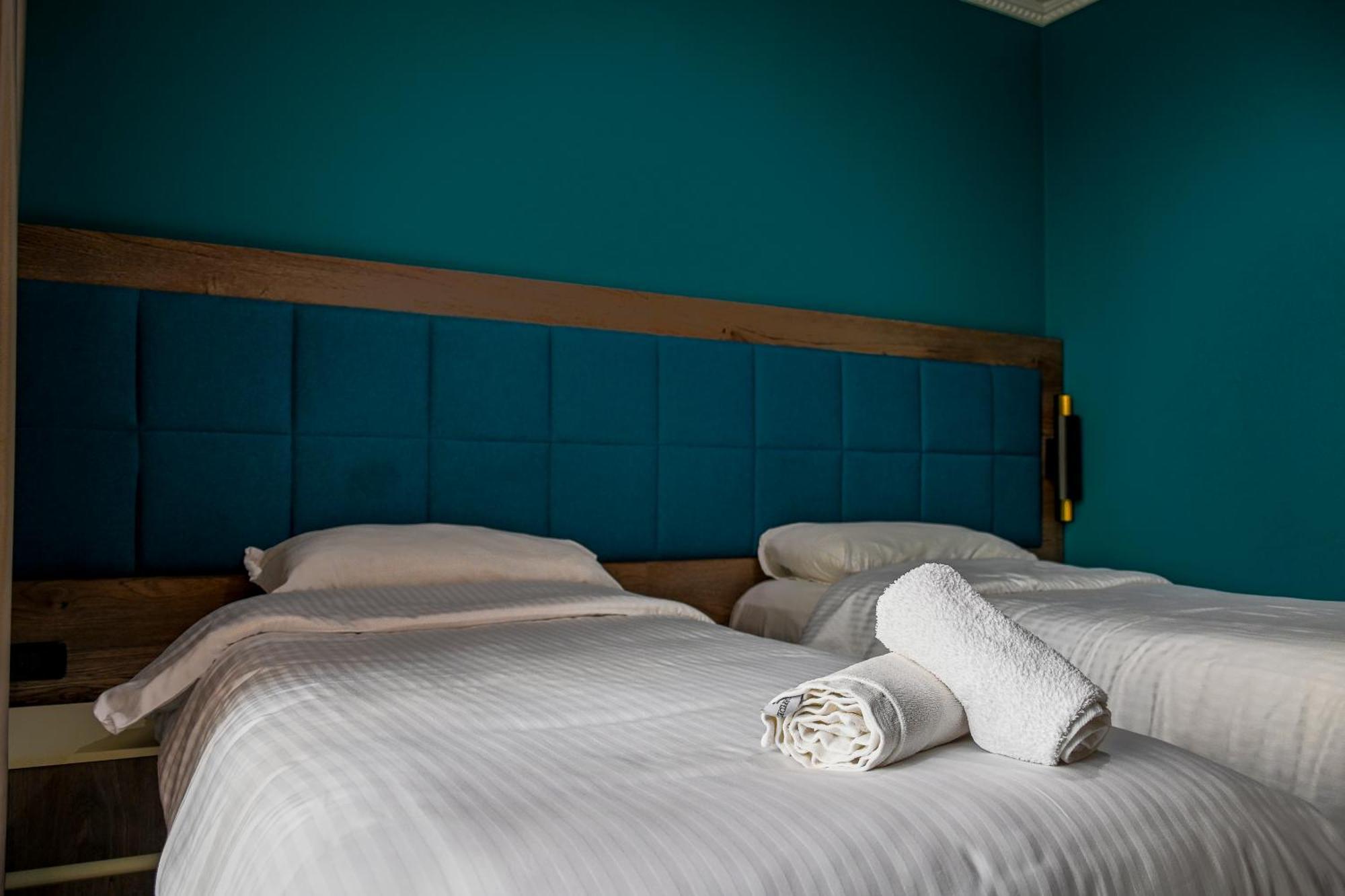 Hotel Vivas ドゥラス エクステリア 写真