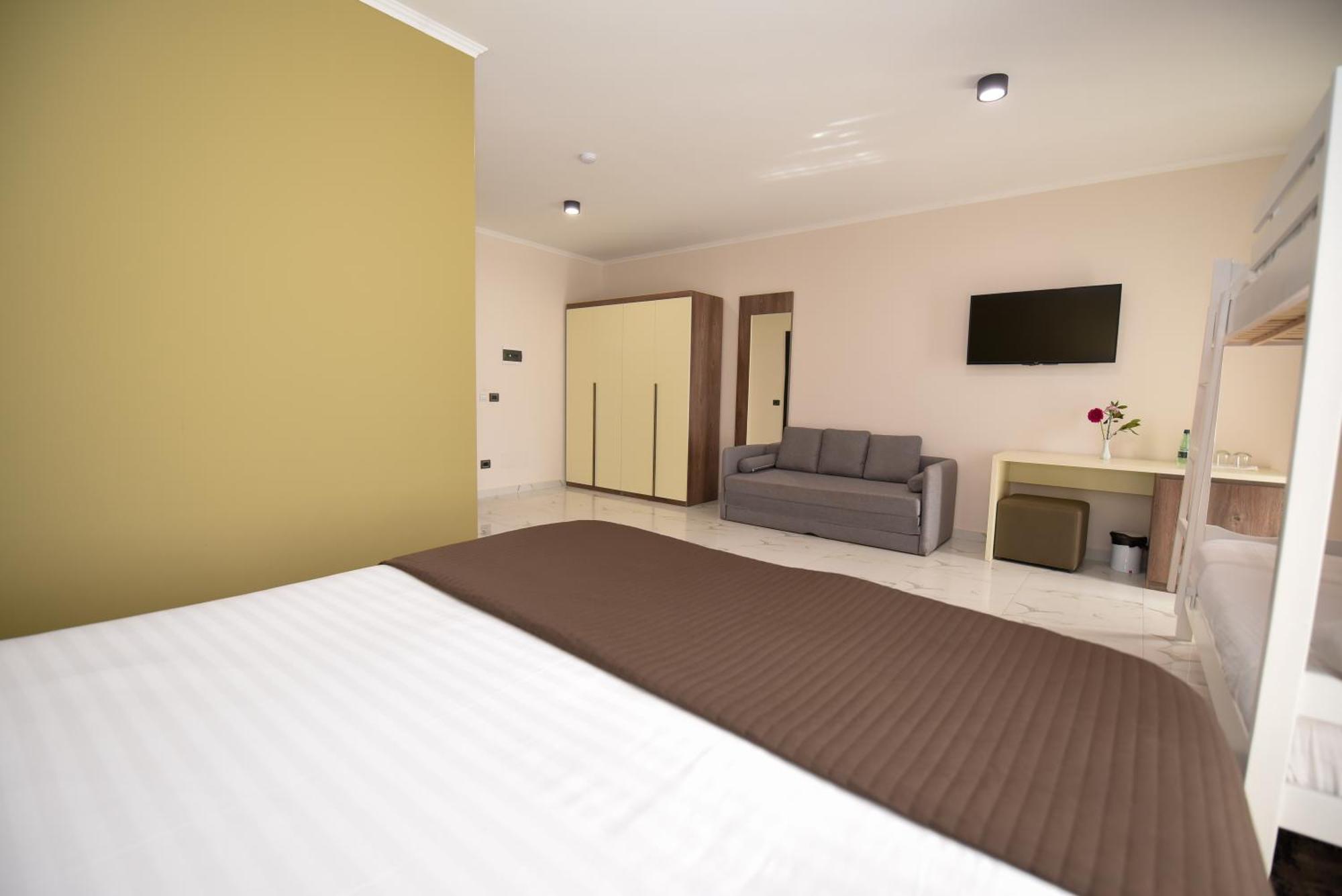 Hotel Vivas ドゥラス エクステリア 写真